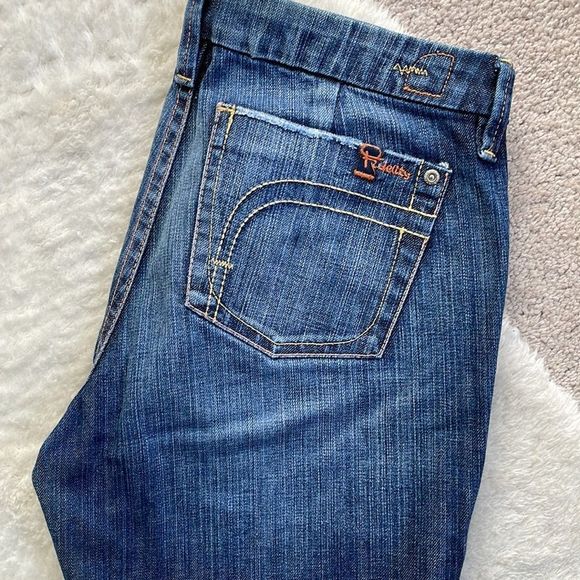 𝅺Fidelity Snap Dragon Low Waisted Flared Jeans Medium Wash Size 30 - Picture 2 of 15